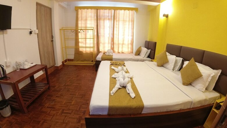 Hotel Flora Fountain