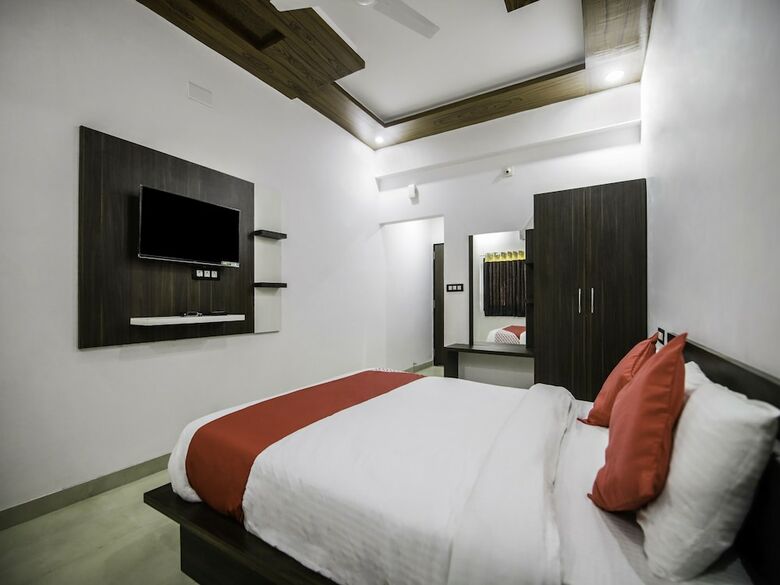 Oyo 25084 Hotel Jai Hind
