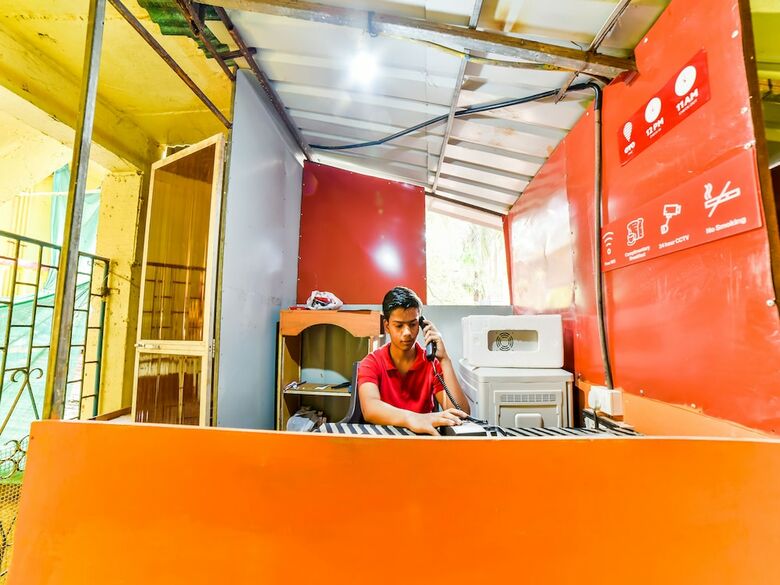 Hotel Oyo 26605 Bharat Guest House