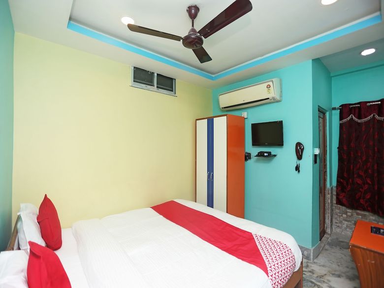 Oyo 22232 Hotel Continental & Lodge