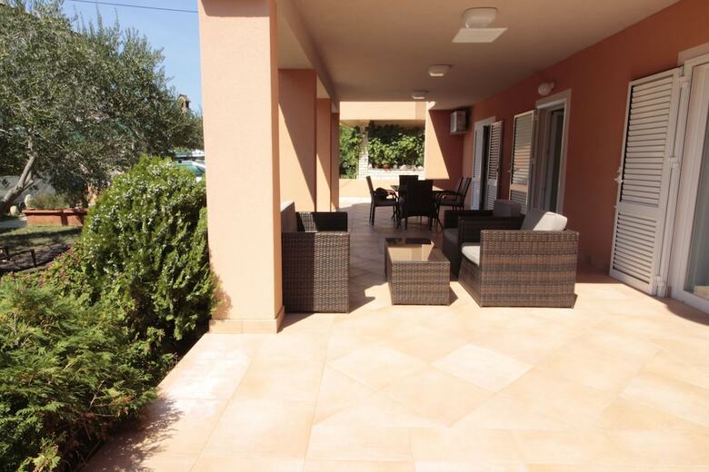 Hotel Studios & Rooms Fiesta