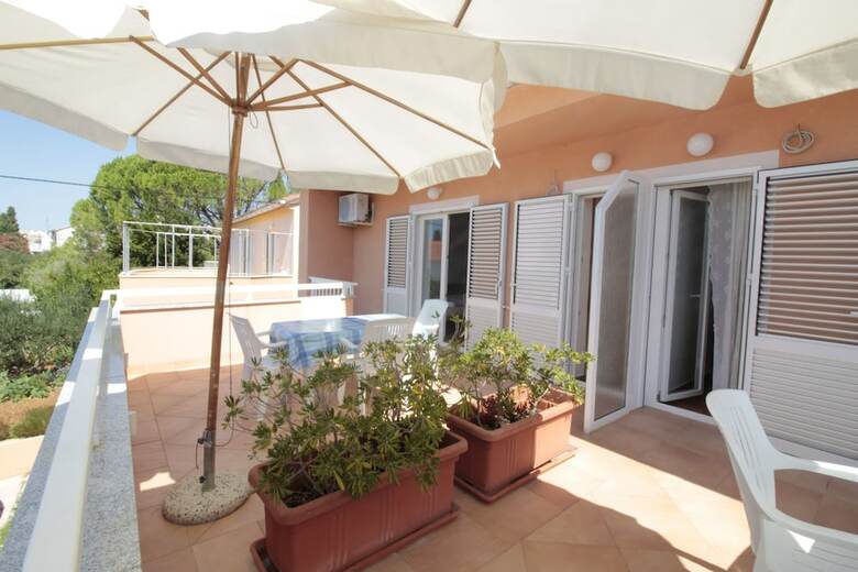 Hotel Studios & Rooms Fiesta