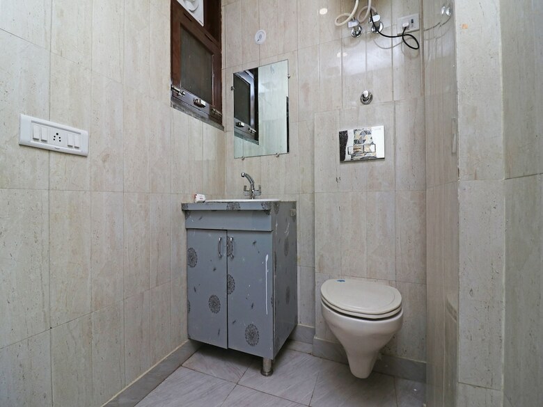 Oyo 26170 Hotel Manzana