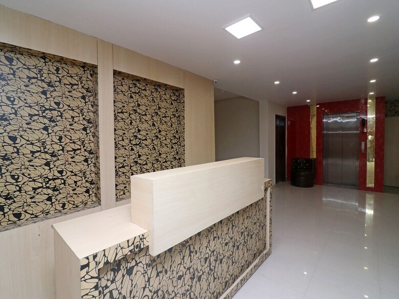 Oyo 26170 Hotel Manzana