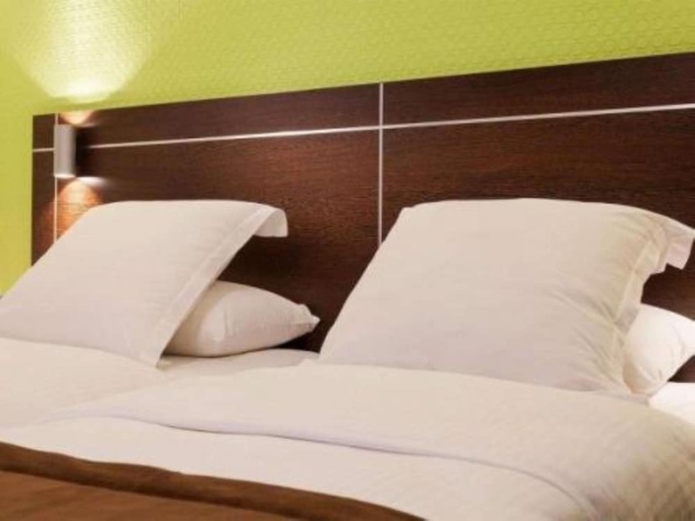 Enzo Hotel Br�tigny