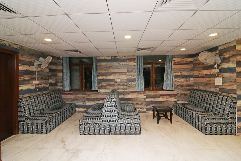 Oyo 26911 Kcg Hotels