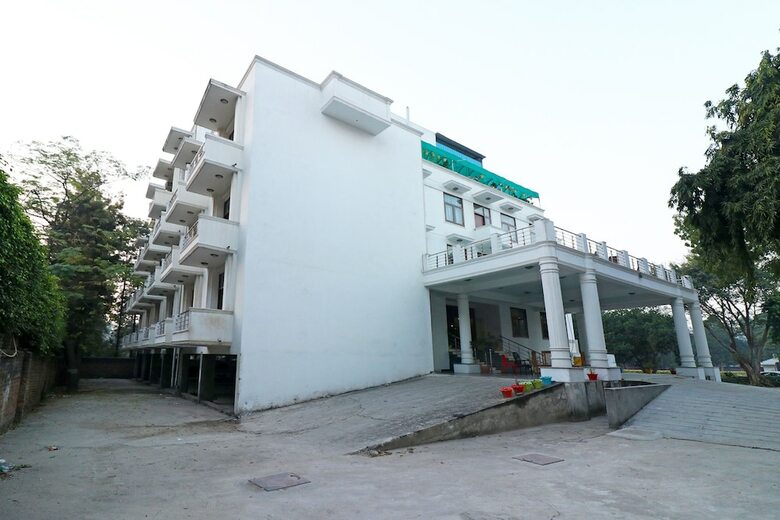 Oyo 26911 Kcg Hotels