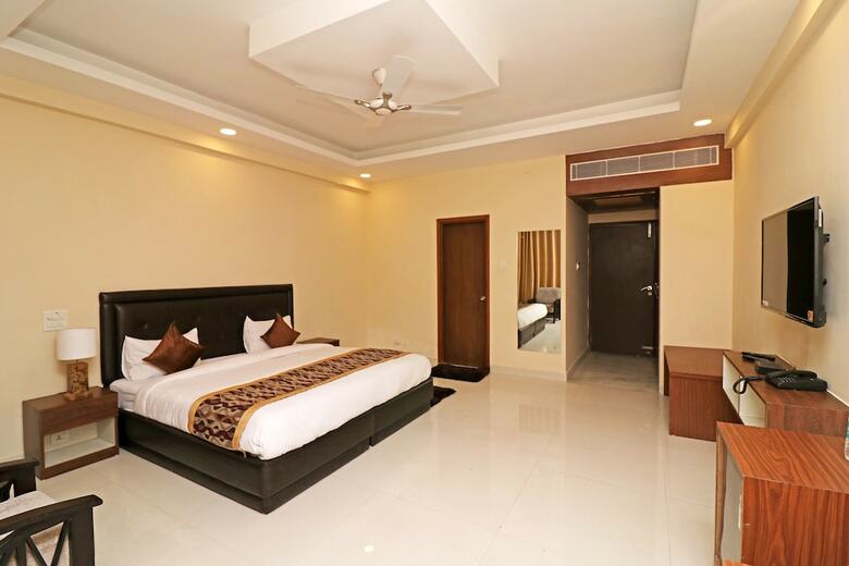Oyo 26911 Kcg Hotels