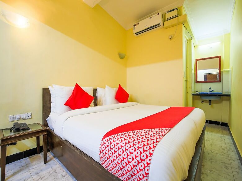 Oyo 24659 Lucky Star Hotel