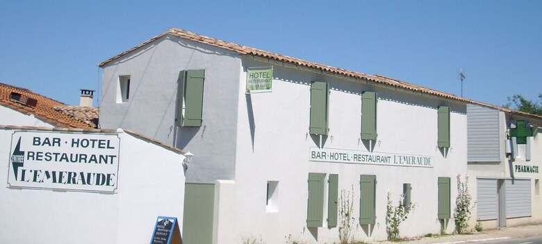 Hotel Restaurant L'emeraude