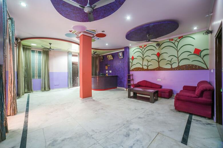 Oyo 22941 Hotel D Square