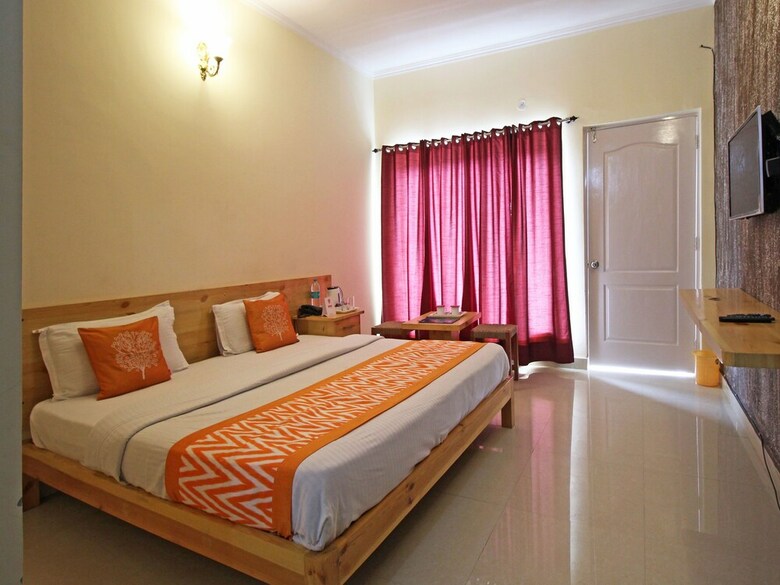 Hotel Oyo 5776 Near Mussoorie Road