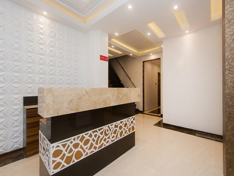 Oyo 15519 Hotel Grand Residency