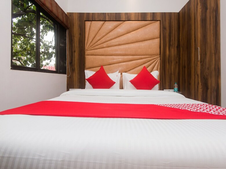 Oyo 15519 Hotel Grand Residency