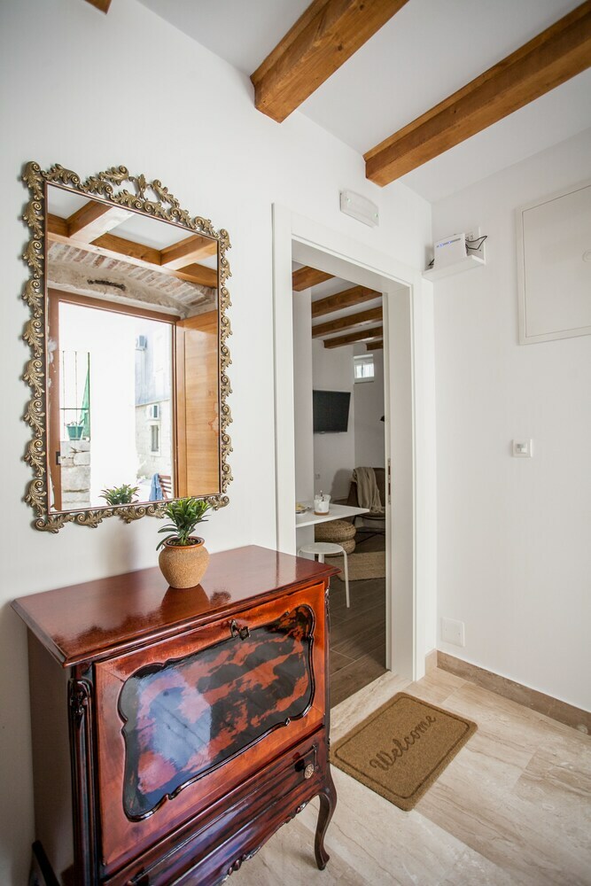Apartamentos Townhouse Lucia