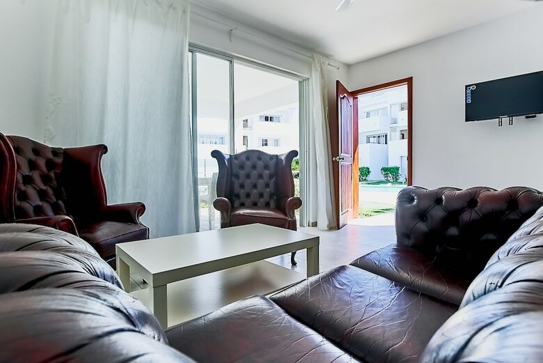 Las Terrazas Condo - Los Corales Village