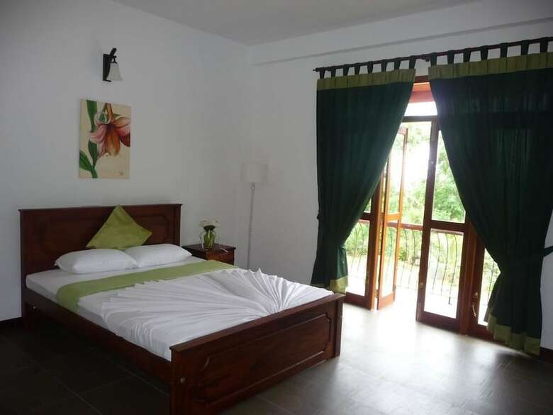 Bed & Breakfast Feelin' Good Resort