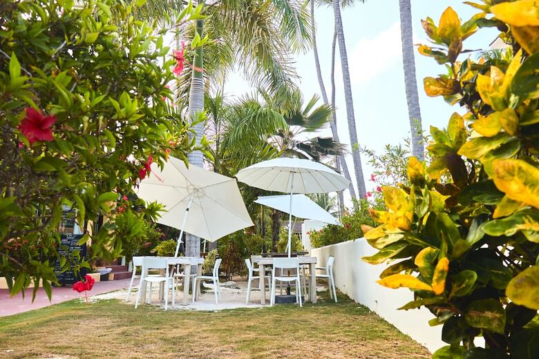 Flor Del Mar Condo