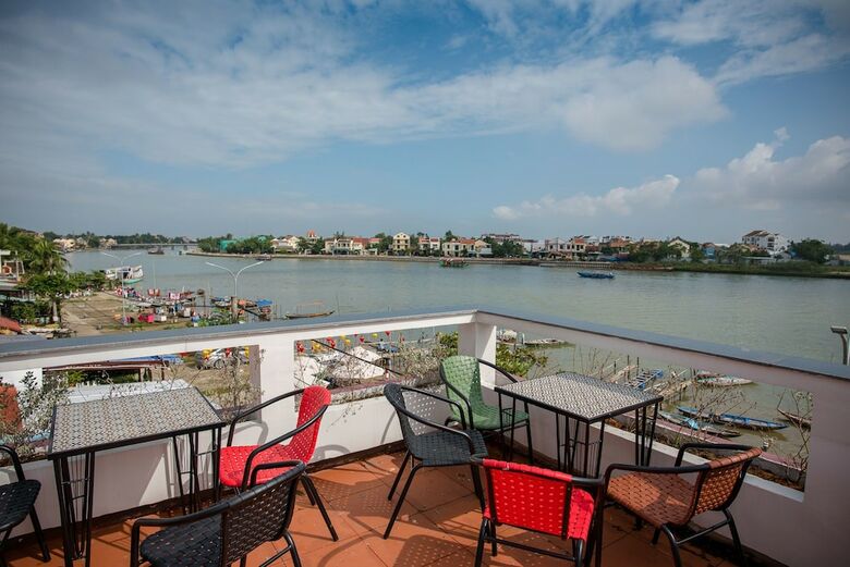 Hotel Minh An Riverside Villa