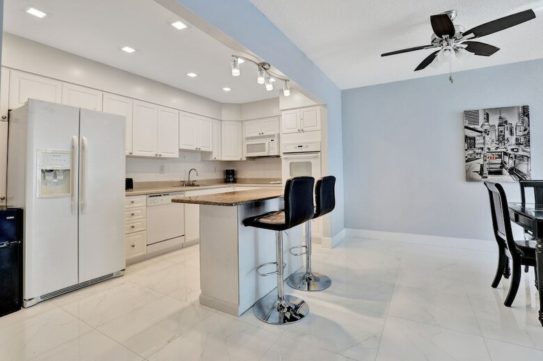 Destination Stays-ocean View Condo Miami