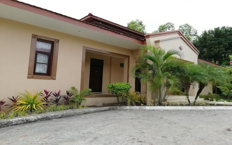 Hotel Yadanar Theingha