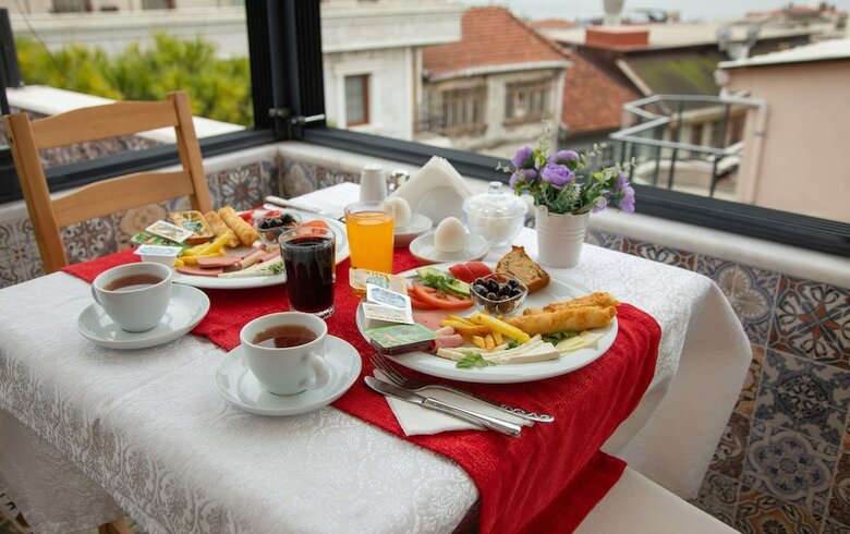 Apex Hotel