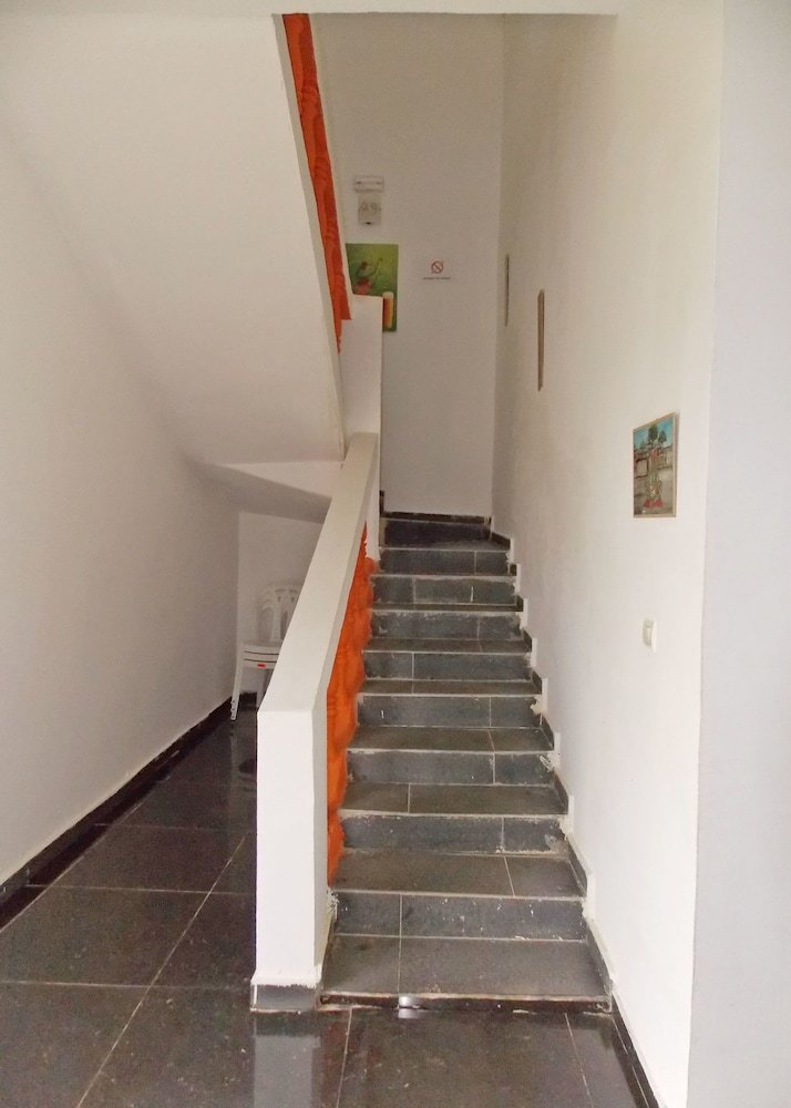Imans Hotel Dabou