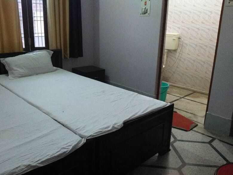 Hotel Srishti Shelter