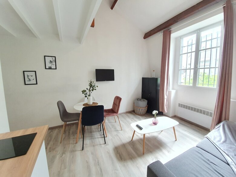 Home Sweet Home - Marais