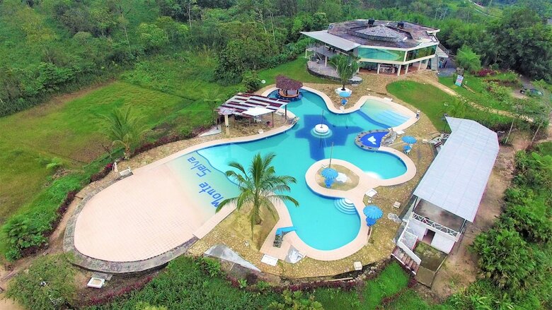 Ecopark Hotel Puyo Amazonia Ecuador