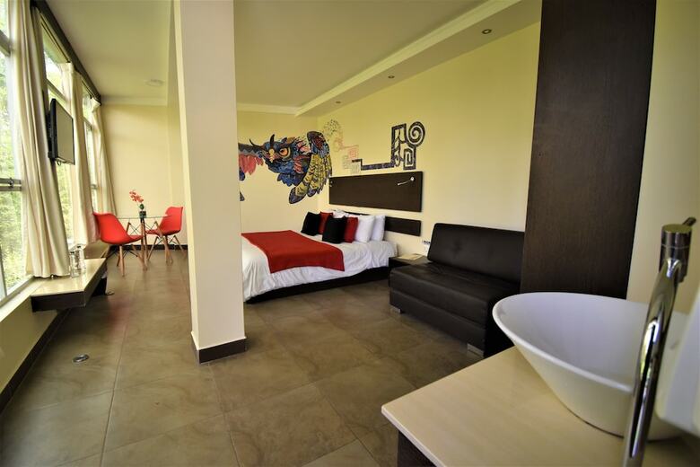 Ecopark Hotel Puyo Amazonia Ecuador
