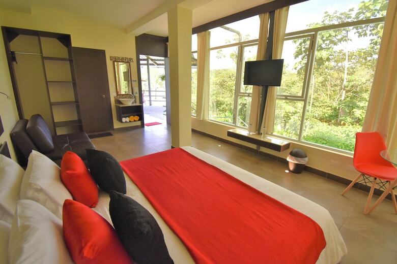 Ecopark Hotel Puyo Amazonia Ecuador