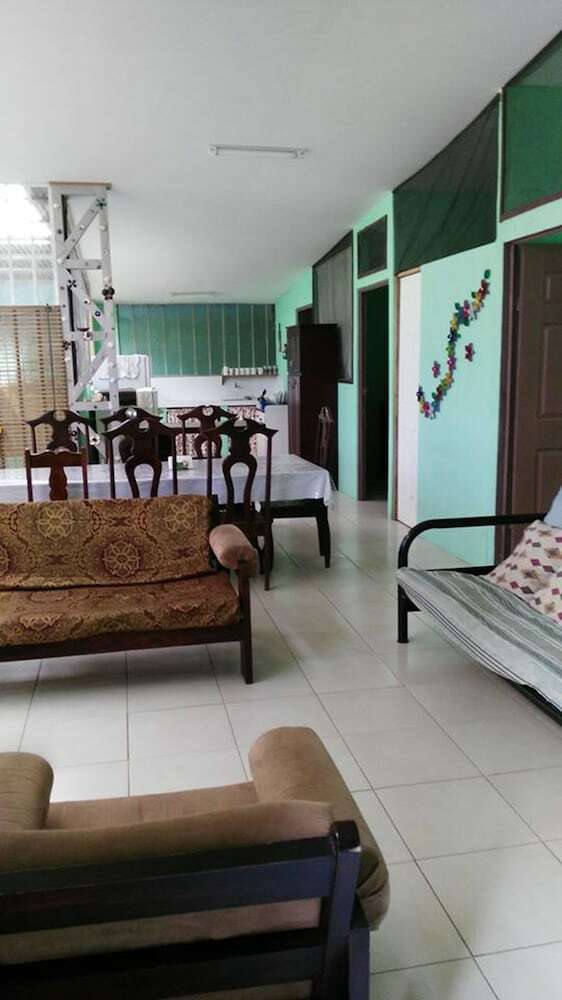 Hostal Blue Morfo  House