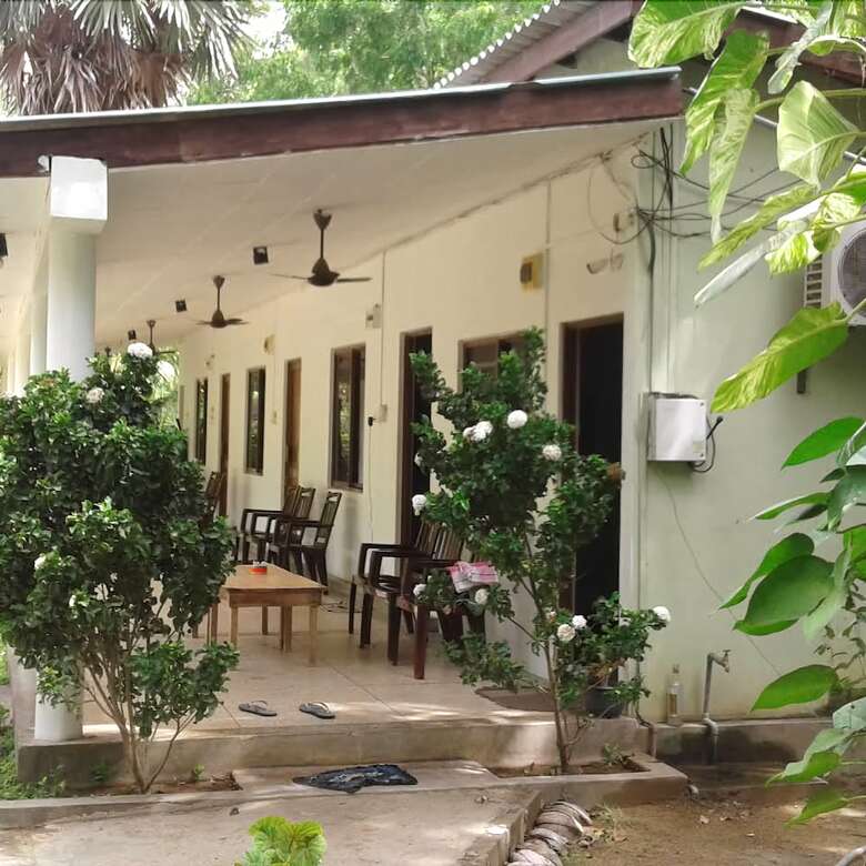 Hotel Vasuki Guest House