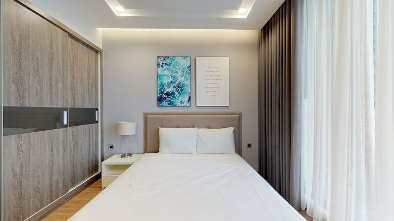 Luxury Apartment In Vinhomes Metropolis