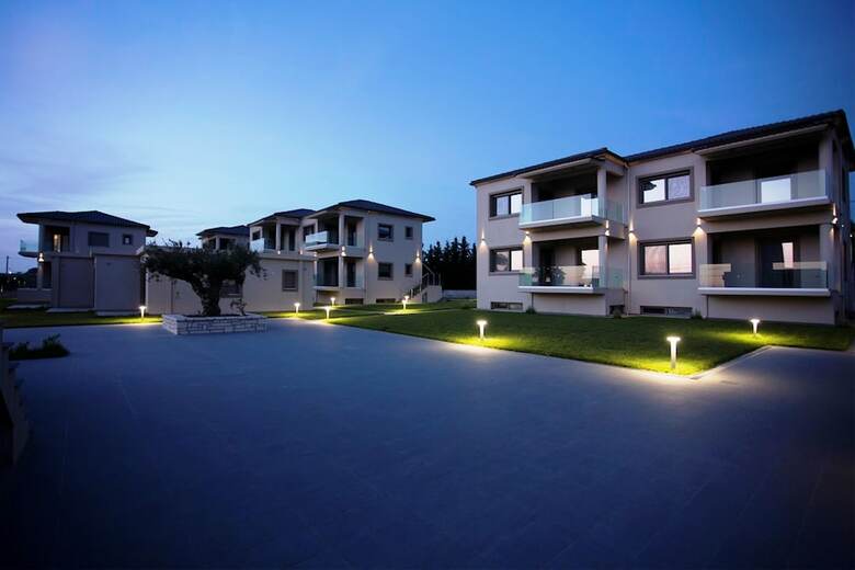 Hotel Lagouvardos Village