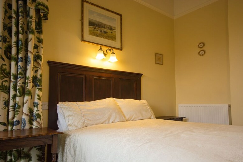 Hotel Roseleigh Guest House