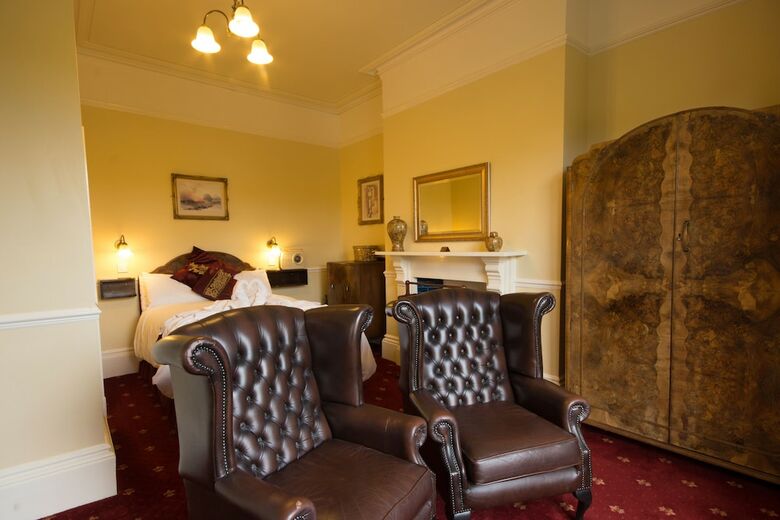 Hotel Roseleigh Guest House