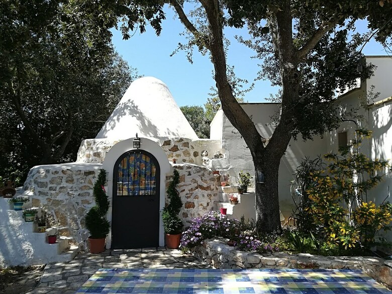Trullo Alessandro E Villa Raffaela