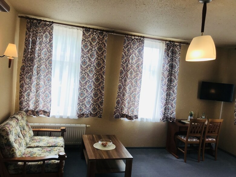 Haus Schlematal Hotel Und Restaurant
