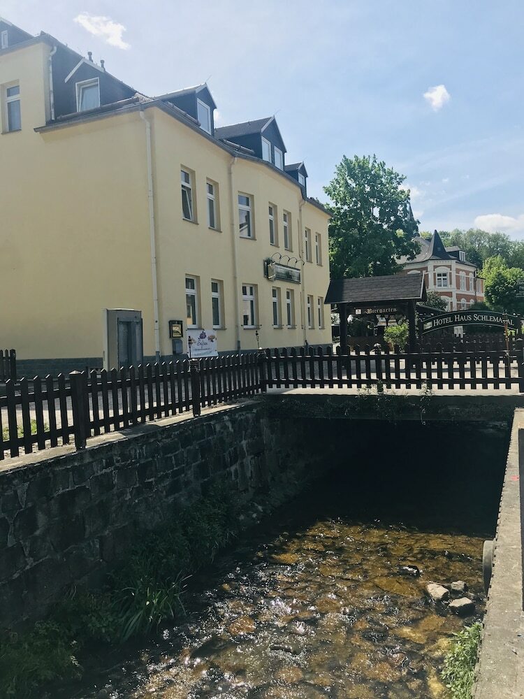 Haus Schlematal Hotel Und Restaurant