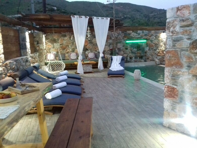 Aeolus Villa