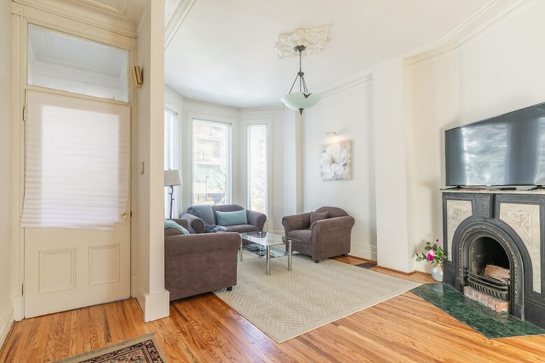 Gorgeous 4 Bedroom Heritage House