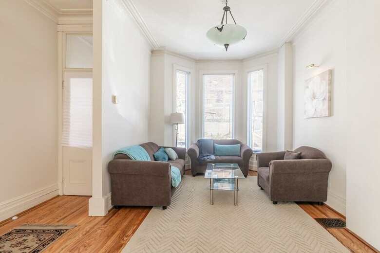 Gorgeous 4 Bedroom Heritage House