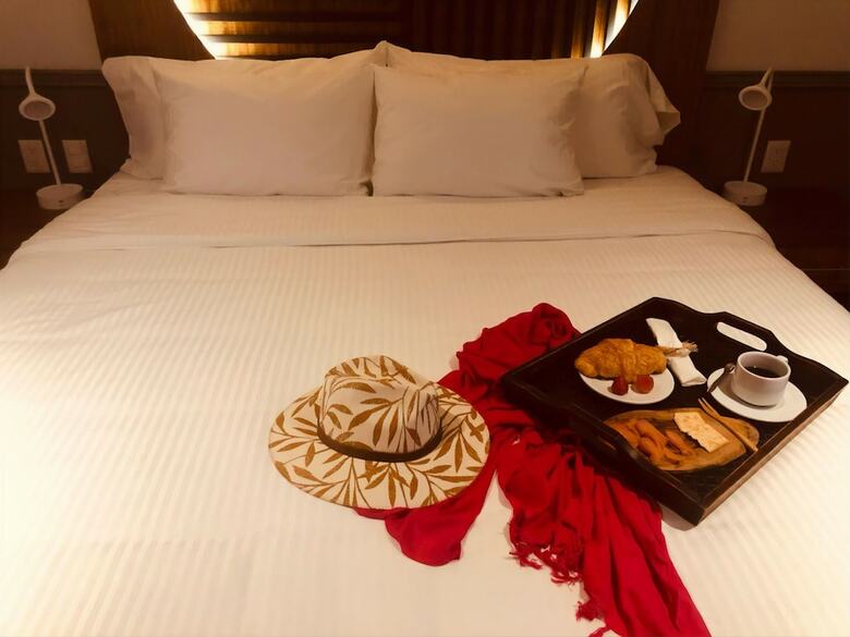 Hotel Singular Joy Downtown Residences