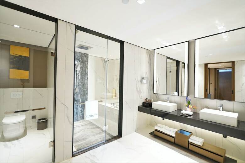 Wyndham Grand Yangon Hotel