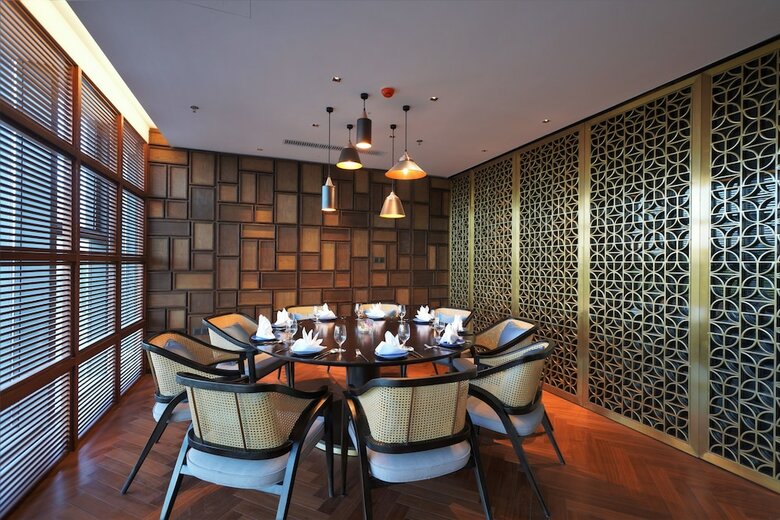 Wyndham Grand Yangon Hotel