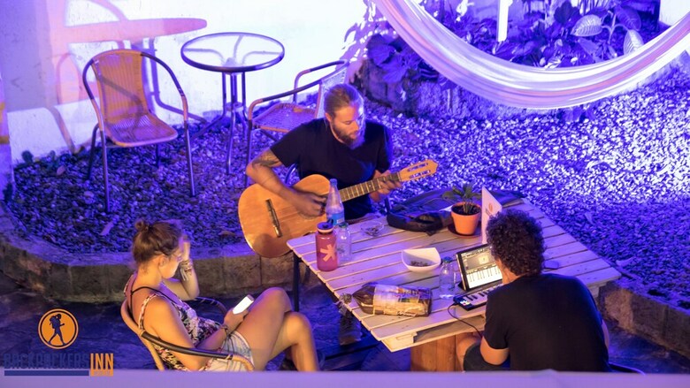 Hostal Backpackers Inn Medellin
