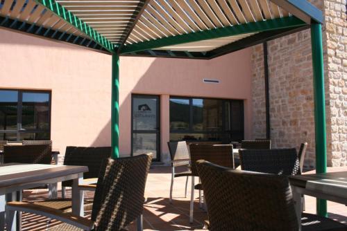 Apartamentos El Port�n De La Sierra