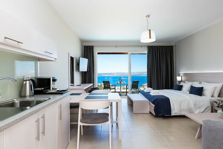 Sun And Sea Plus Resort Hotel